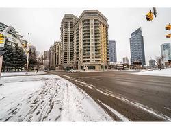 902-1121 6 Avenue SW Calgary, AB T2P 5J4