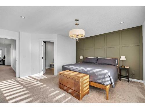 621 15 Avenue Ne, Calgary, AB - Indoor Photo Showing Bedroom