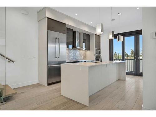 2505 21 Street Sw, Calgary, AB - Indoor Photo Showing Kitchen With Upgraded Kitchen