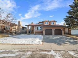 212 Silver Valley Rise NW Calgary, AB T3B 4B2