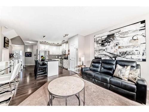 83 Evansborough Common Nw, Calgary, AB - Indoor Photo Showing Living Room