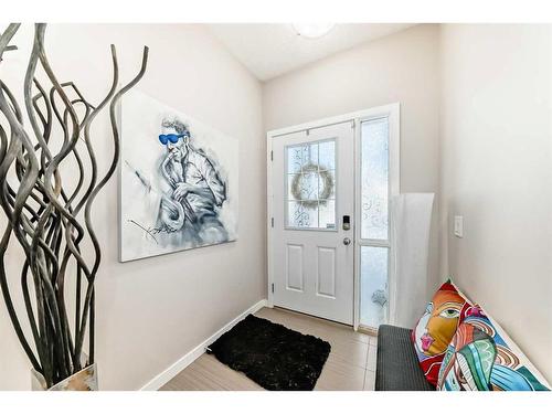 83 Evansborough Common Nw, Calgary, AB - Indoor Photo Showing Other Room