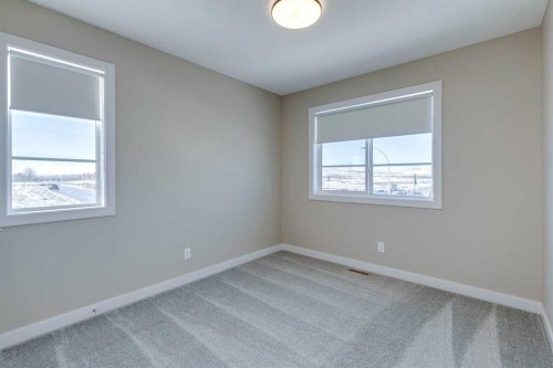 422 River Avenue, Cochrane, AB - Indoor Photo Showing Other Room