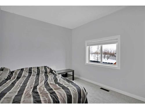 319 Coventry Road Ne, Calgary, AB - Indoor Photo Showing Bedroom