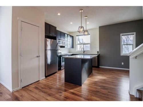 224 Copperstone Cove Se, Calgary, AB - Indoor Photo Showing Kitchen