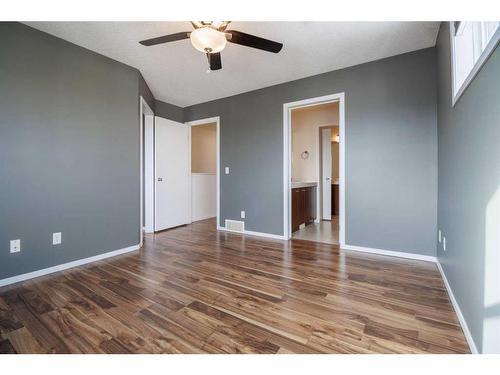 224 Copperstone Cove Se, Calgary, AB - Indoor Photo Showing Other Room