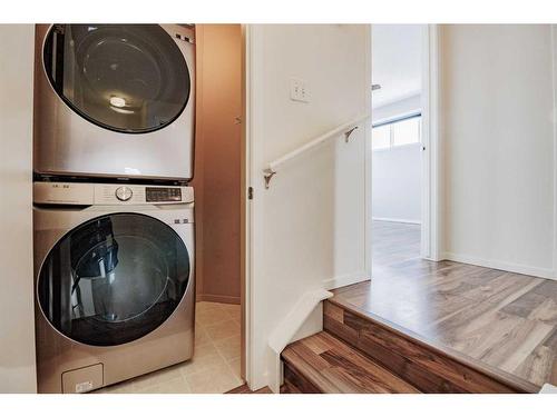 224 Copperstone Cove Se, Calgary, AB - Indoor Photo Showing Laundry Room