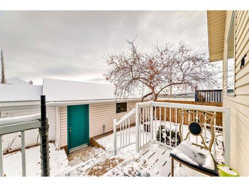 76 Bridleridge Gardens Sw, Calgary, AB - Outdoor