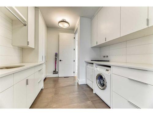 55 Mahogany Island Se, Calgary, AB - Indoor Photo Showing Laundry Room