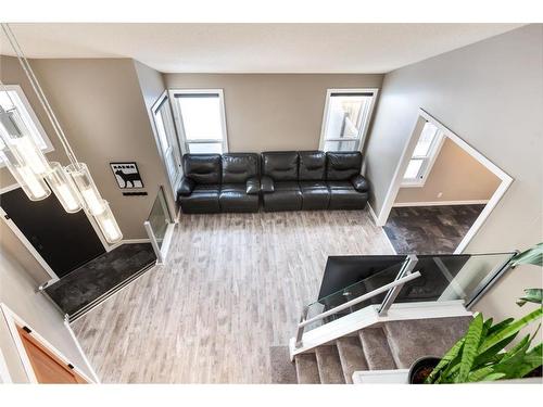 1393 Shawnee Road Sw, Calgary, AB - Indoor