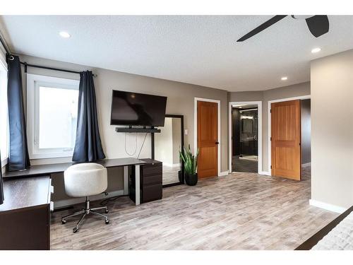 1393 Shawnee Road Sw, Calgary, AB - Indoor