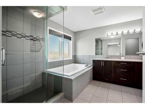 228 Cranarch Crescent Se, Calgary, AB - Indoor Photo Showing Bathroom