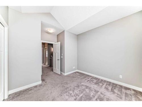 1517 Symons Valley Parkway Nw, Calgary, AB - Indoor Photo Showing Other Room