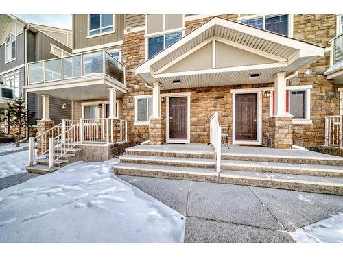 1517 Symons Valley Parkway Nw, Calgary, AB - Outdoor With Balcony With Facade