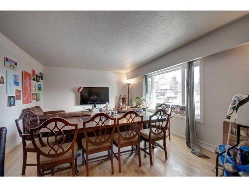 3203 9 Street Nw, Calgary, AB - Indoor Photo Showing Dining Room