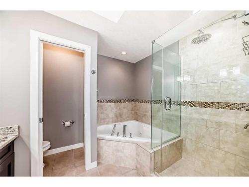 3327 40 Street Sw, Calgary, AB - Indoor Photo Showing Bathroom