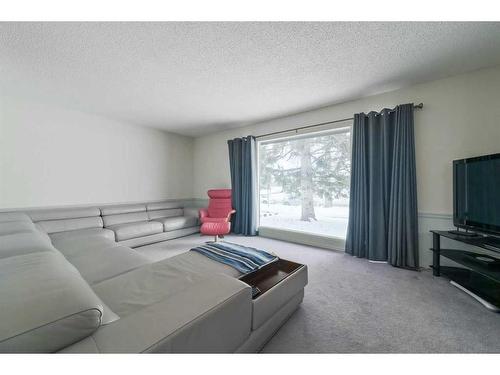 1508 Acadia Drive Se, Calgary, AB - Indoor