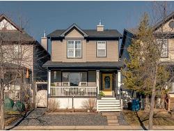 283 Prestwick Heights SE Calgary, AB T2Z 4K3