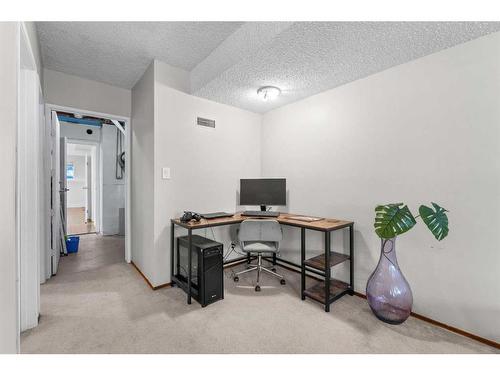 6810 6 Street Sw, Calgary, AB - Indoor Photo Showing Office