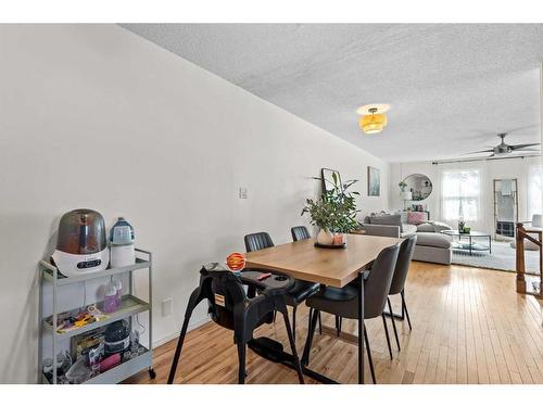 6810 6 Street Sw, Calgary, AB - Indoor Photo Showing Dining Room