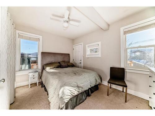 2125 36 Avenue Sw, Calgary, AB - Indoor Photo Showing Bedroom