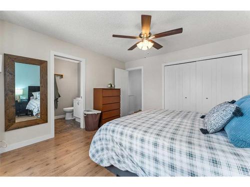 59 Mt Apex Green Se, Calgary, AB - Indoor Photo Showing Bedroom