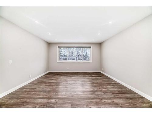 6636 Penbrooke Drive Se, Calgary, AB - Indoor Photo Showing Other Room