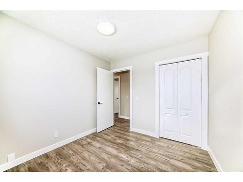 6636 Penbrooke Drive Se, Calgary, AB - Indoor Photo Showing Other Room