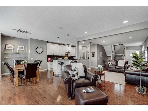 69 Discovery Ridge Hill Sw, Calgary, AB - Indoor Photo Showing Living Room