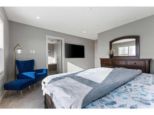 7 Copperleaf Terrace Se, Calgary, AB - Indoor Photo Showing Bedroom