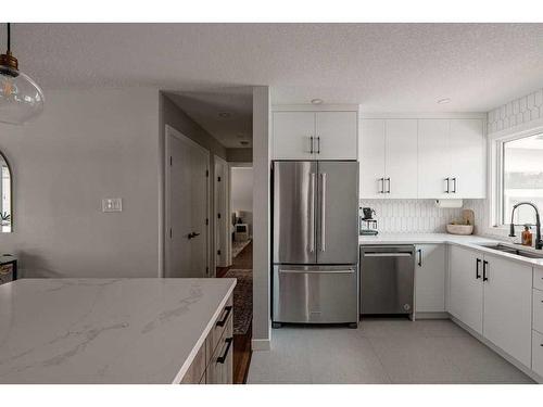 47 Henefer Road Sw, Calgary, AB - Indoor Photo Showing Kitchen With Stainless Steel Kitchen