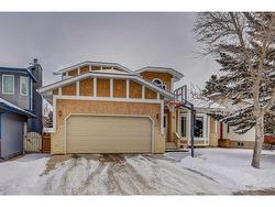 18 Edgebrook Way NW Calgary, AB T3A 4K7