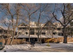 202-2214 14A Street SW Calgary, AB T2T 3W8