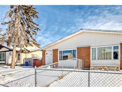 202 Penworth Drive SE Calgary, AB T2A 5E2