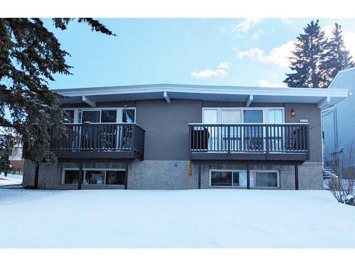 239 31 Avenue Ne, Calgary, AB - Outdoor With Balcony With Facade