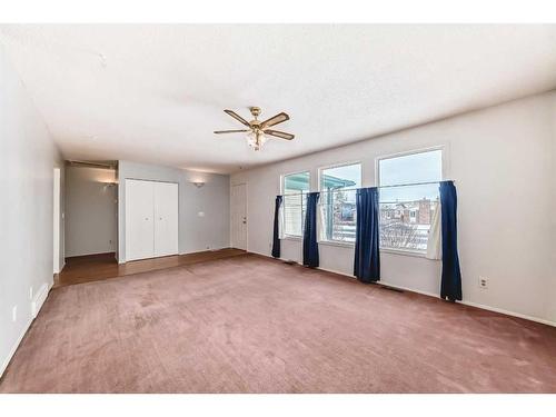 3719 Whitehorn Drive Ne, Calgary, AB - Indoor Photo Showing Other Room