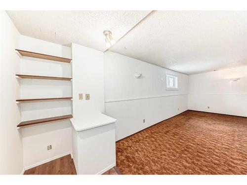 3719 Whitehorn Drive Ne, Calgary, AB - Indoor Photo Showing Other Room