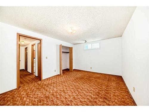 3719 Whitehorn Drive Ne, Calgary, AB - Indoor Photo Showing Other Room