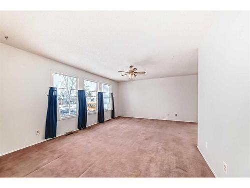 3719 Whitehorn Drive Ne, Calgary, AB - Indoor Photo Showing Other Room