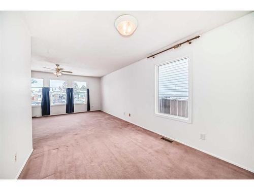 3719 Whitehorn Drive Ne, Calgary, AB - Indoor Photo Showing Other Room