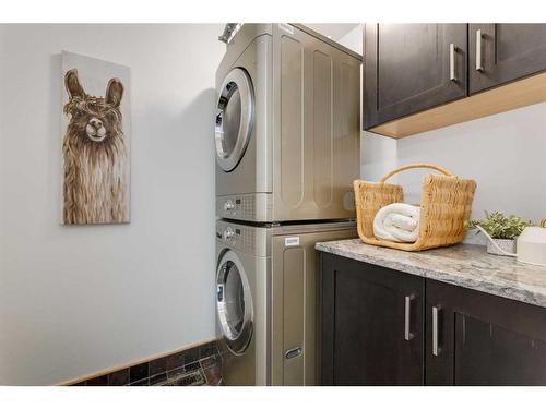 2325 22 Avenue Sw, Calgary, AB - Indoor Photo Showing Laundry Room