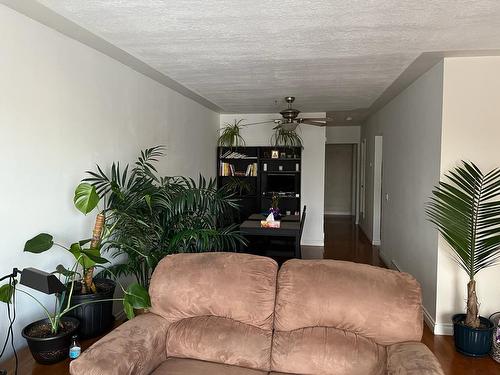 518 54 Avenue Sw, Calgary, AB - Indoor Photo Showing Laundry Room