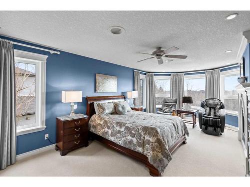 22 Strathridge Grove Sw, Calgary, AB - Indoor Photo Showing Bedroom