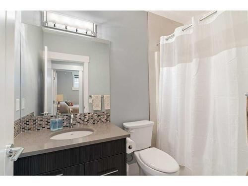 120 Burma Star Road Sw, Calgary, AB - Indoor Photo Showing Bathroom