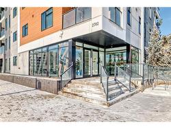 201-2702 17 Avenue SW Calgary, AB T3E 8A5