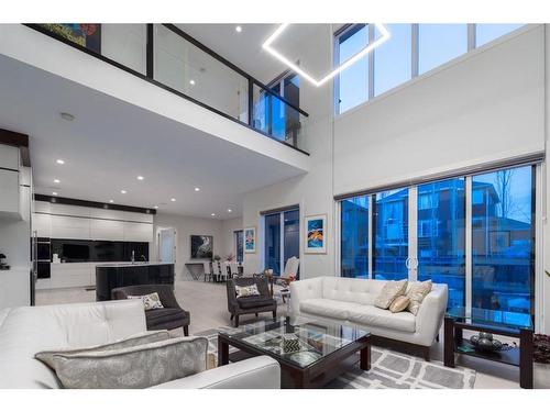 41 Aspen Ridge Terrace Sw, Calgary, AB - Indoor Photo Showing Living Room