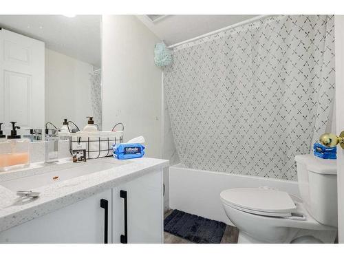 30 Saddlemead Way Ne, Calgary, AB - Indoor Photo Showing Bathroom