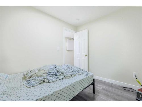 30 Saddlemead Way Ne, Calgary, AB - Indoor Photo Showing Bedroom