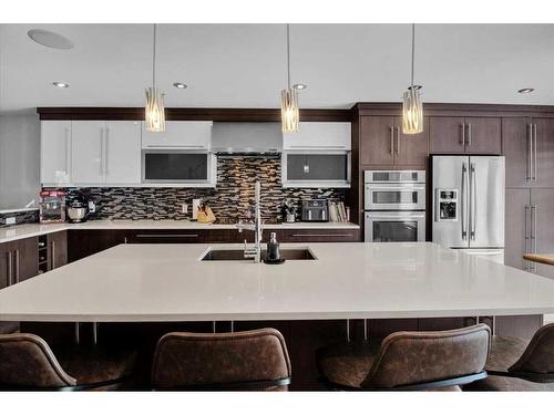 1907 Westmount Road Nw, Calgary, AB - Indoor Photo Showing Kitchen With Double Sink With Upgraded Kitchen