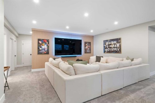 116 Centre Avenue Ne, Airdrie, AB - Indoor